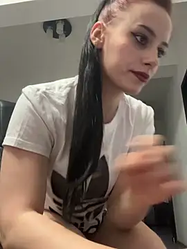 rubyhillls online show from May 21, 6:16 pm