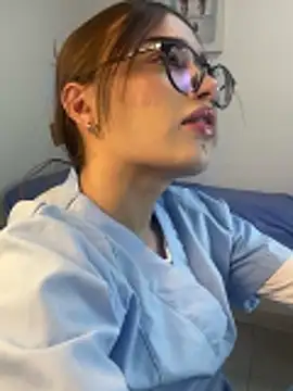 Snapshot of Sweet_Milaa1 chatting on May 27, 6:48 pm Sweet Milaa1 online show from May 27, 6:48 pm