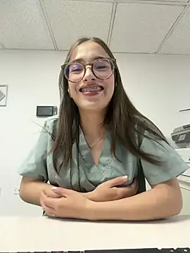Sweet Milaa1 online show from August 3, 7:53 pm