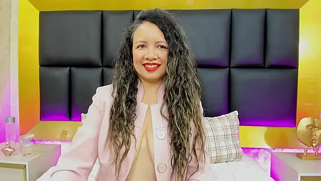 Charlotte monnroe online show from May 29, 12:33 pm