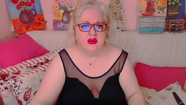 Maturelove xxx online show from June 3, 7:07 pm