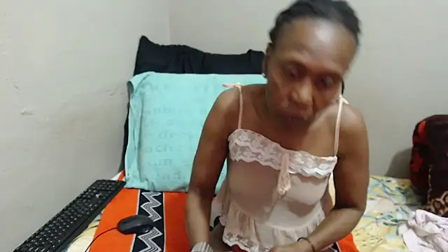 Ebonysweetcougar online show from July 14, 3:18 pm
