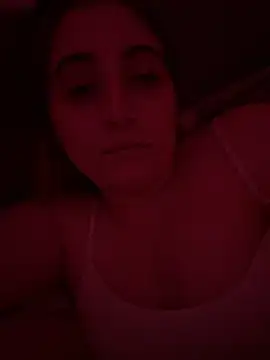 Snapshot of Taylormillie471 chatting on May 24, 1:05 am Taylormillie471 online show from May 24, 1:05 am