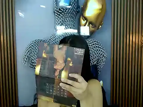 Snapshot of RoxxySweet01 chatting on May 8, 1:04 pm RoxxySweet01 online show from May 8, 1:04 pm