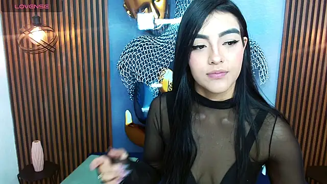 Snapshot of RoxxySweet01 chatting on May 2, 2:00 pm RoxxySweet01 online show from May 2, 2:00 pm