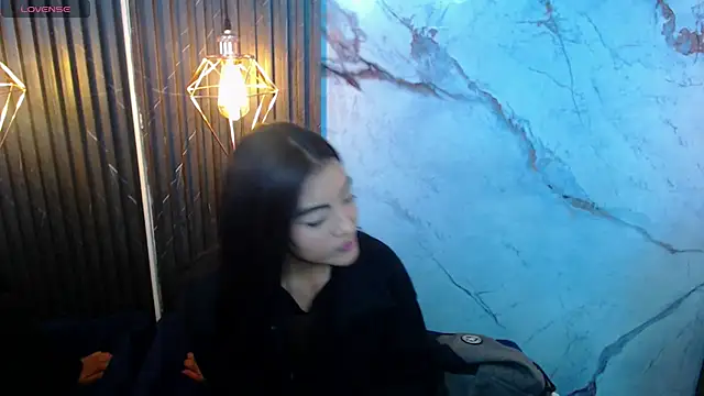 RoxxySweet01 online show from April 29, 4:33 pm