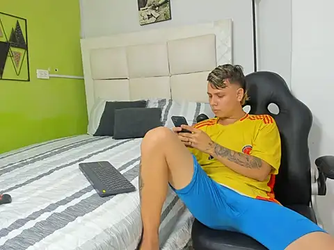 tobby millers  online show from July 8, 1:19 am