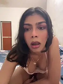 Mayra xx online show from June 2, 6:30 pm