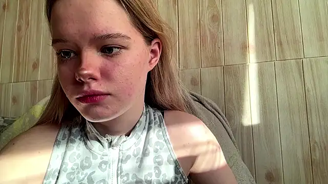 Snapshot of Malinwitch chatting on June 10, 3:13 pm Malinwitch online show from June 10, 3:13 pm