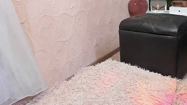lililiana online show from July 22, 8:16 am