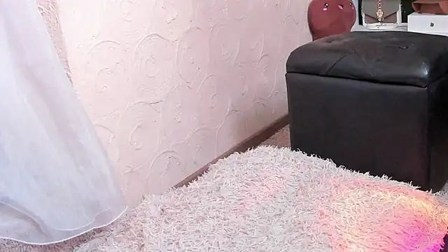 lililiana online show from July 21, 7:42 am