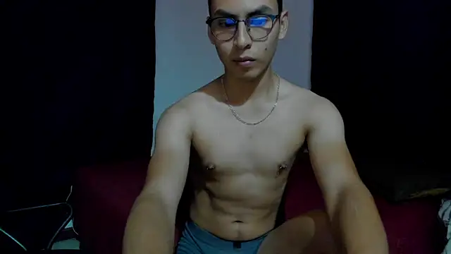 AntoniodeArmas online show from May 4, 2:26 am