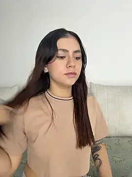 EmilyCxx online show from July 17, 11:57 pm