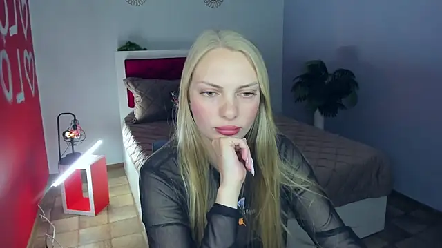 NancyGlamour online show from May 24, 10:48 am