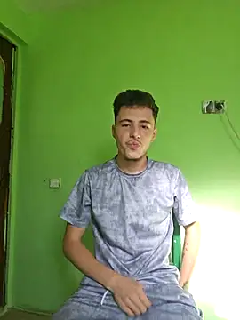denysio89 online show from July 31, 2:37 pm