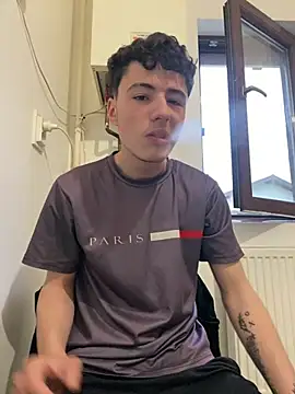 denysio89 online show from May 10, 4:49 am