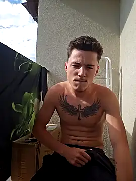 denysio89 online show from July 28, 2:13 pm
