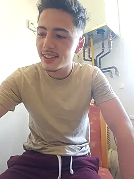 denysio89 online show from July 26, 9:16 am