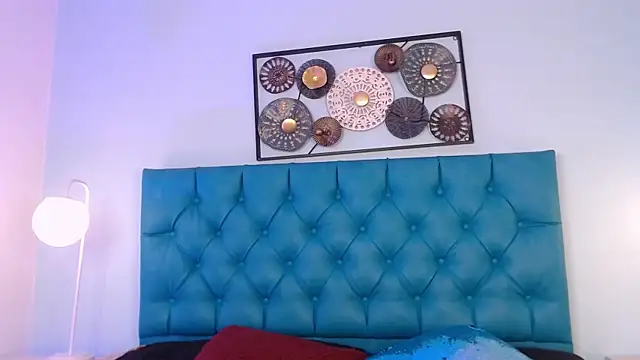Snapshot of Lilyred_ chatting on May 8, 3:21 am Lilyred online show from May 8, 3:21 am