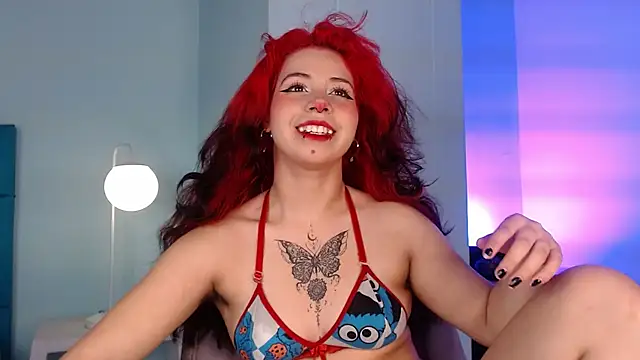 Snapshot of Lilyred_ chatting on June 14, 3:19 am Lilyred online show from June 14, 3:19 am