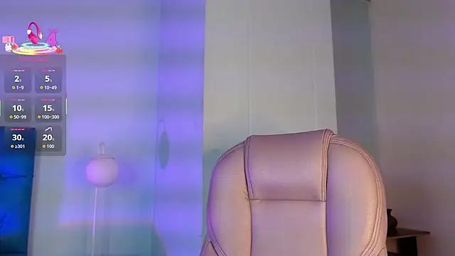 Snapshot of Lilyred_ chatting on June 5, 3:11 am Lilyred online show from June 5, 3:11 am