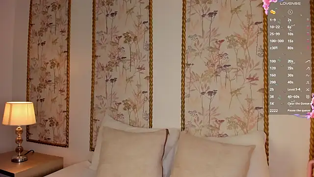 Snapshot of sara_castro24_ chatting on May 9, 7:50 pm sara castro24 online show from May 9, 7:50 pm
