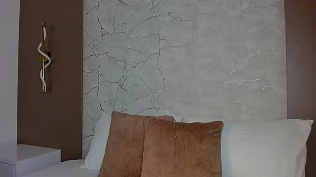 Snapshot of sara_castro24_ chatting on May 29, 6:03 pm sara castro24 online show from May 29, 6:03 pm