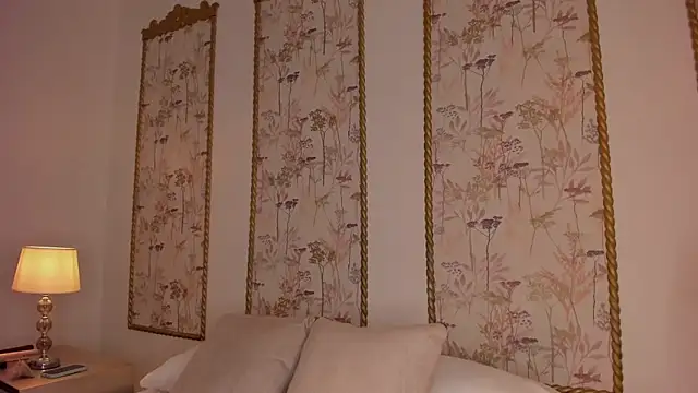 Snapshot of sara_castro24_ chatting on June 15, 3:34 pm sara castro24 online show from June 15, 3:34 pm