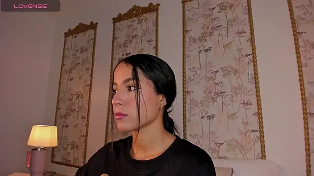 sara castro24  online show from July 21, 7:59 pm