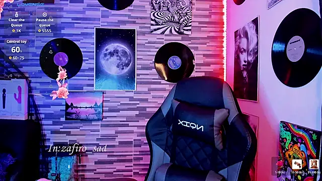 BlueElyxra online show from May 7, 3:33 am