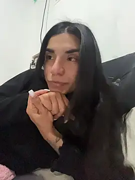 Snapshot of InesD_Arcy chatting on July 6, 11:51 pm InesD Arcy online show from July 6, 11:51 pm