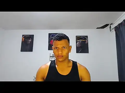 Ian Arcia online show from June 4, 11:42 pm