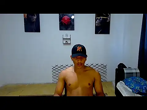 Ian Arcia online show from May 19, 9:33 pm