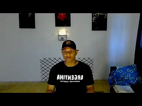 Ian Arcia online show from May 17, 10:32 pm