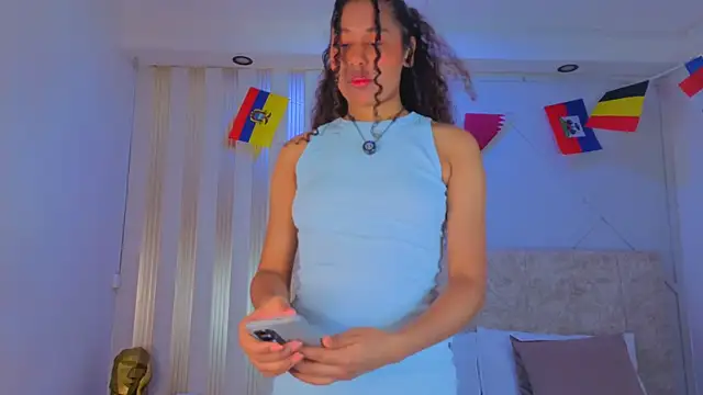 secretestrella online show from June 26, 2:50 am