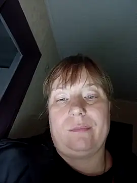 MikkiLove777 online show from May 2, 12:38 am