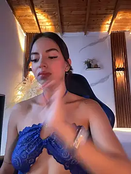 catalina lafer online show from May 28, 1:06 pm