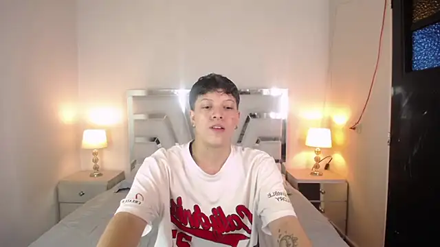 Asher addamss  online show from April 29, 8:48 pm