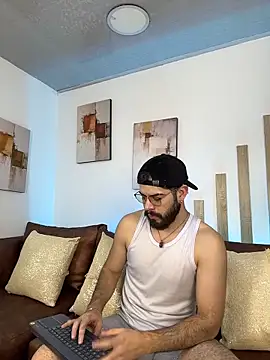 DomBoy  online show from June 2, 8:31 pm