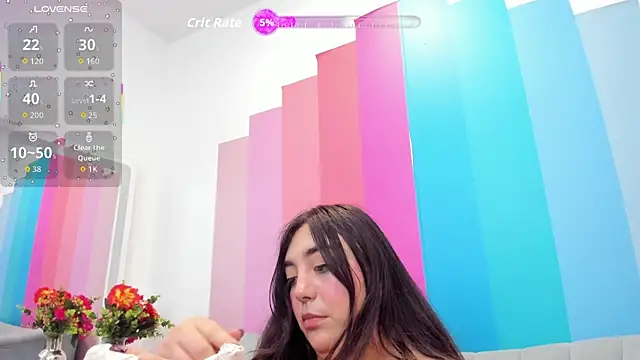 Snapshot of RoxanneDiaz chatting on May 24, 12:32 am RoxanneDiaz online show from May 24, 12:32 am