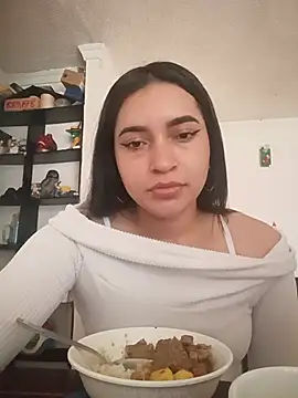 Snapshot of Sky__19 chatting on July 10, 5:57 pm Sky 19 online show from July 10, 5:57 pm
