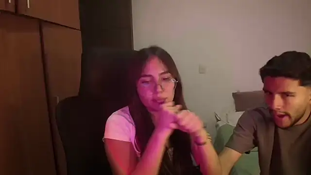 Snapshot of abbyyandmaxx chatting on May 27, 1:57 am abbyyandmaxx online show from May 27, 1:57 am