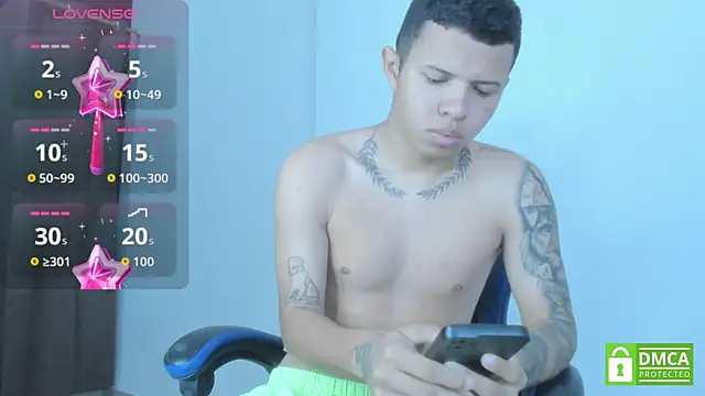 Snapshot of Steven_SkinnyBoy chatting on May 26, 3:48 am Steven SkinnyBoy online show from May 26, 3:48 am