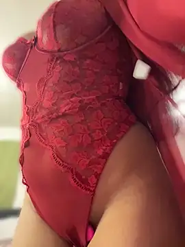 MaddyRossx online show from May 29, 6:41 am