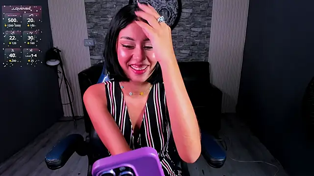 gemma 19  online show from June 30, 8:09 pm