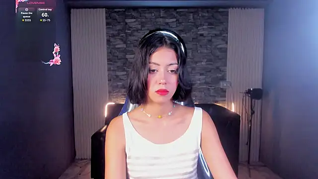 gemma 19  online show from June 4, 8:13 pm