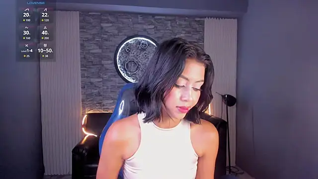 gemma 19  online show from May 12, 9:43 pm