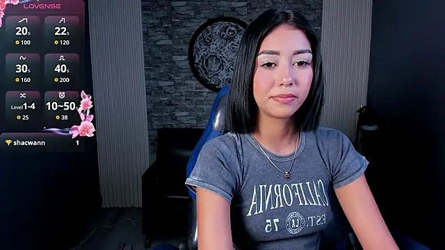 gemma 19  online show from July 18, 8:39 pm