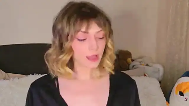 PollyFlorence online show from May 4, 12:36 am