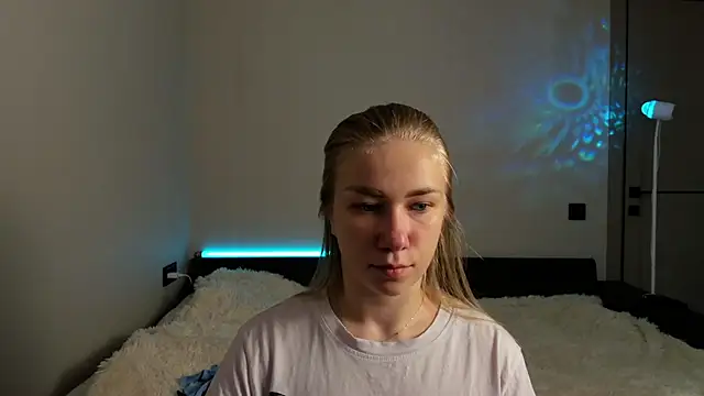 AnnaAlexArti online show from June 25, 5:12 am